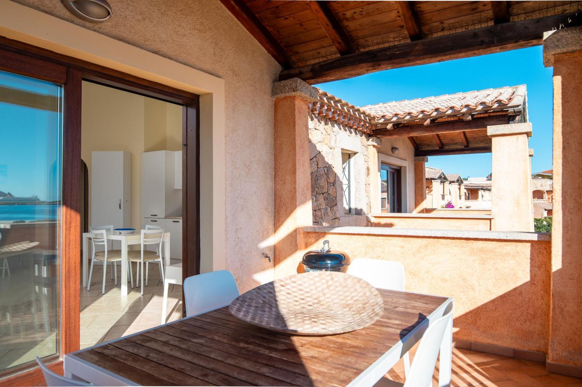 Villaggio Perlacea - Your House In Sardinia Голфо Аранчи Екстериор снимка
