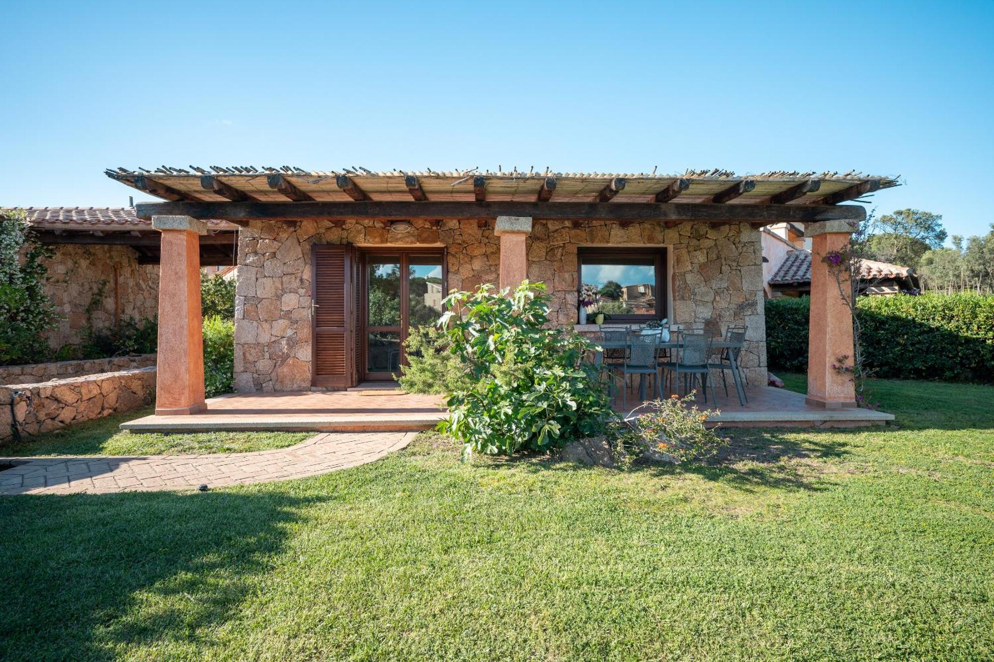 Villaggio Perlacea - Your House In Sardinia Голфо Аранчи Екстериор снимка