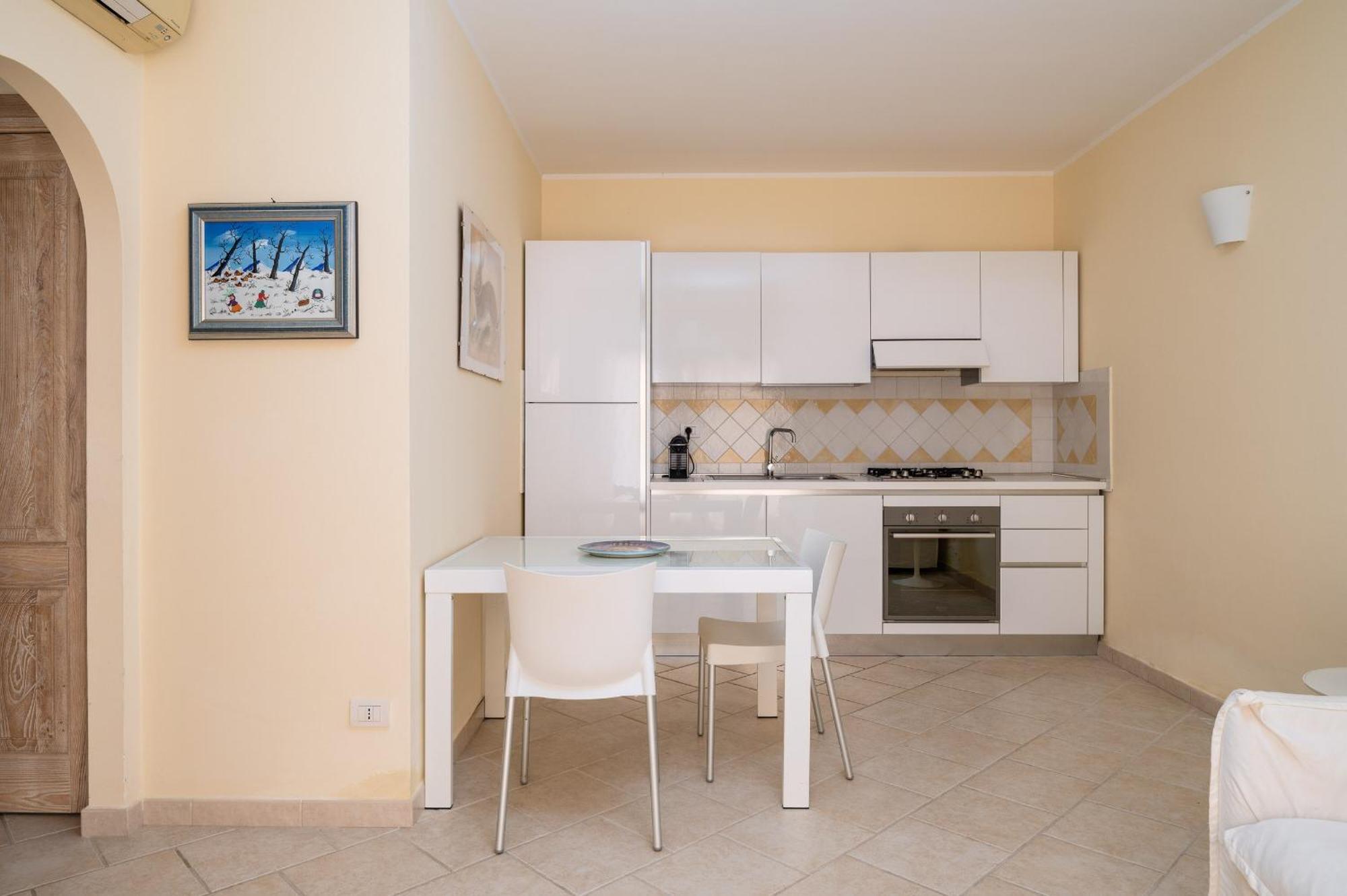 Villaggio Perlacea - Your House In Sardinia Голфо Аранчи Екстериор снимка